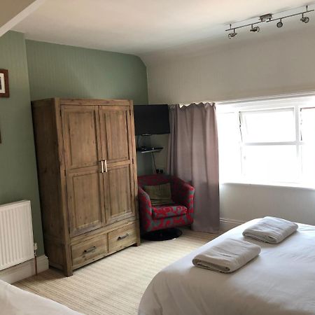 Corra Lynn Bed and Breakfast Whitby Buitenkant foto