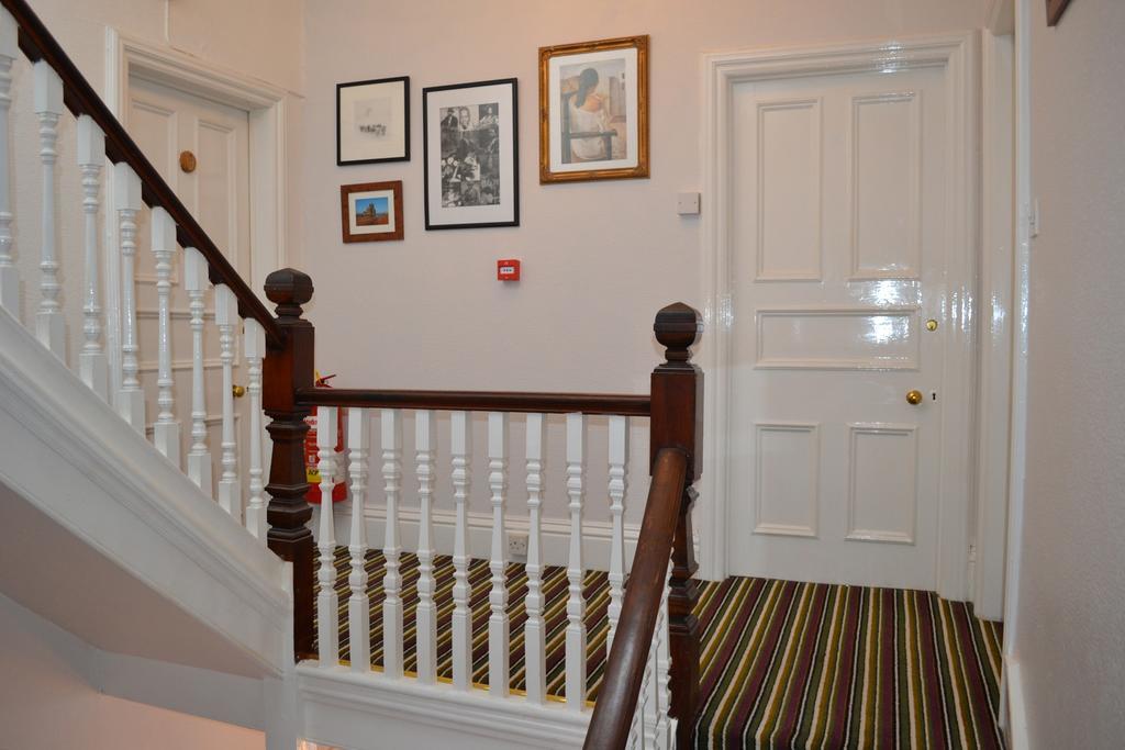 Corra Lynn Bed and Breakfast Whitby Buitenkant foto