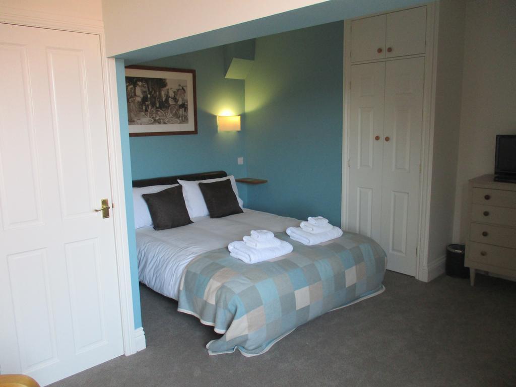 Corra Lynn Bed and Breakfast Whitby Buitenkant foto