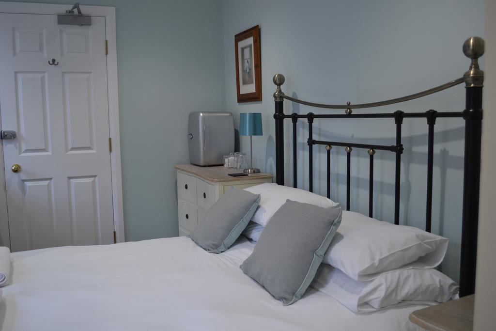 Corra Lynn Bed and Breakfast Whitby Buitenkant foto